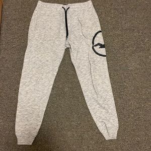 White Hollister mens joggers size small, fits bigger